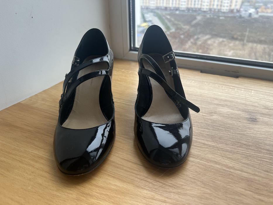 Лаковые туфли (Италия)/лакові туфлі