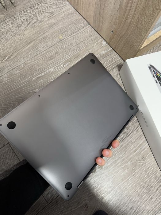 macbook pro 13 (2019) тач бар Touch bar офіційний ідеал