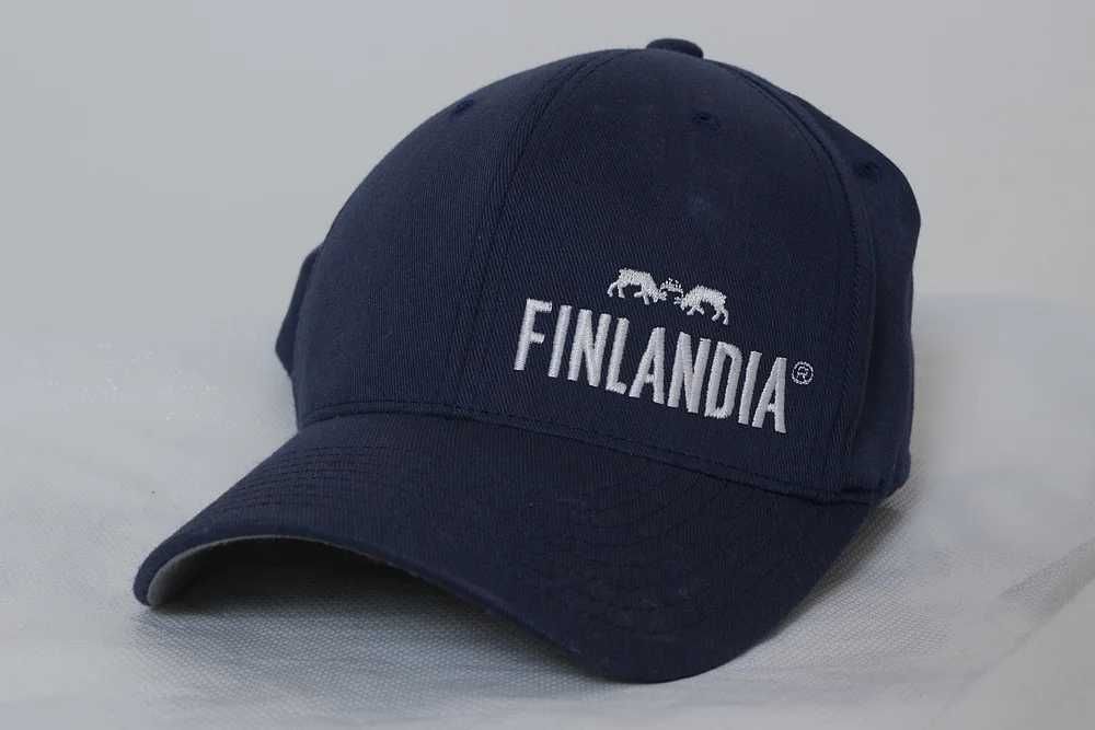 Czapeczka z daszkiem Finlandia S/M Flexfit ( opatentowane )