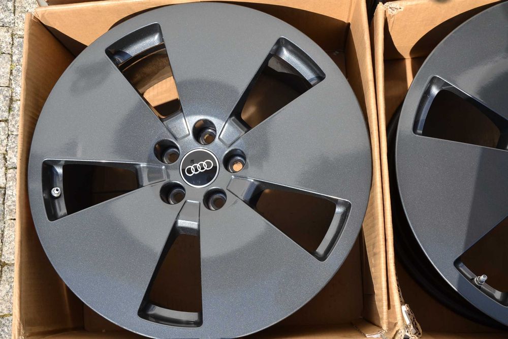 Felgi Audi Q7 Q8 E-TRON 4KE 19" Demo Oryginał Salon Jak Nowe