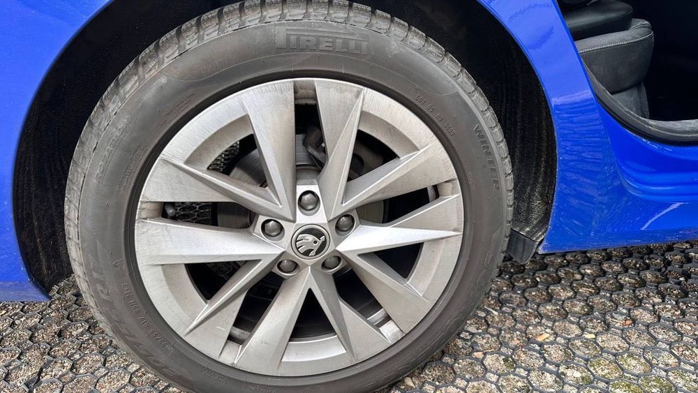 Sprzedam komplet opon zimowych Pirelli Sottozero 3 – 205/55 R17 95H XL