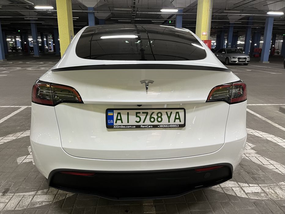 Tesla model Y 2023 рік / оренда / аренда