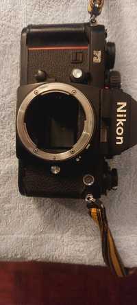 Nikon F3  (com estojo correia Nikon etc)