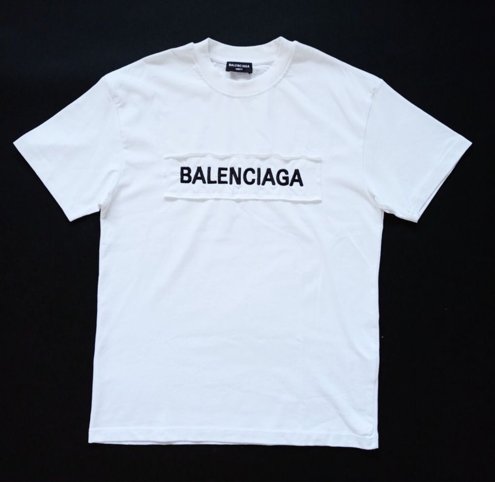 Футболка Balenciaga  S оверсайз