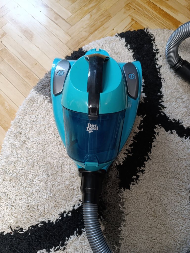 Пылесос без мешка Dirt Devil Popster SC-8 DD 2820-8