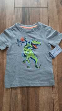 Nowy T-shirt z dinozaurem