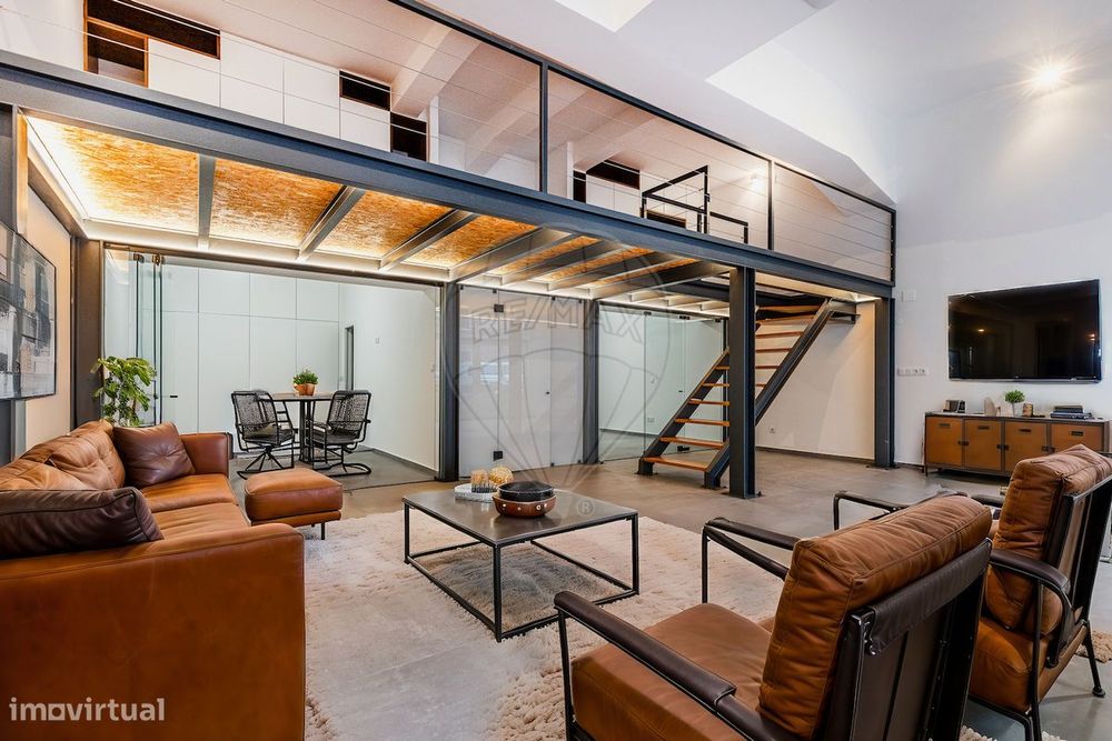 Armazém T2 para venda