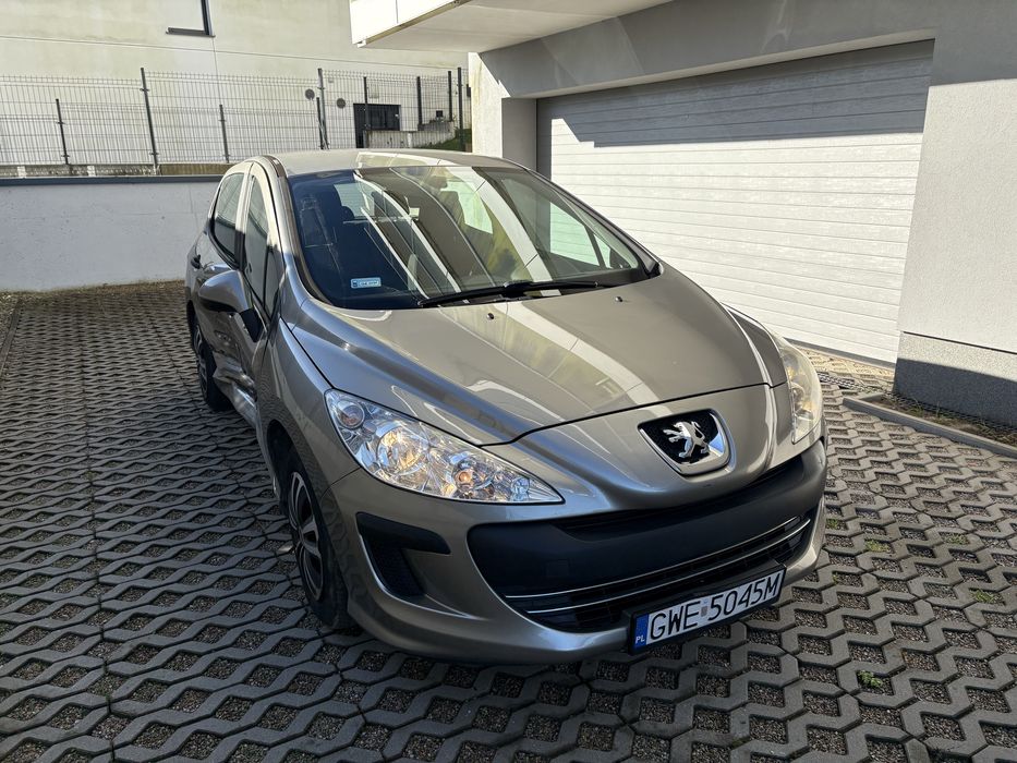 Peugeot 308 I Hatchback 5d benzyna 1.4 2011r