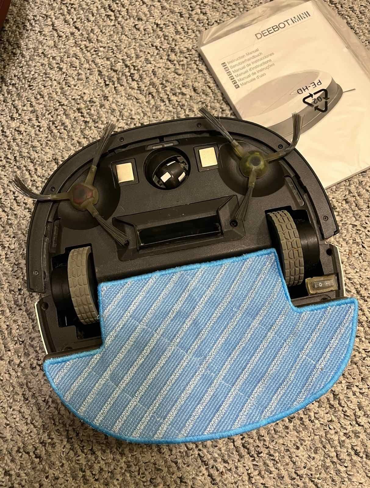 Моющий Робот-пылесос ECOVACS DEEBOT mini DK560