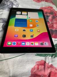 Apple iPad 8 A2270 32 GB 100% рабочий