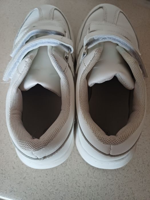 Кеди білі  кросівки