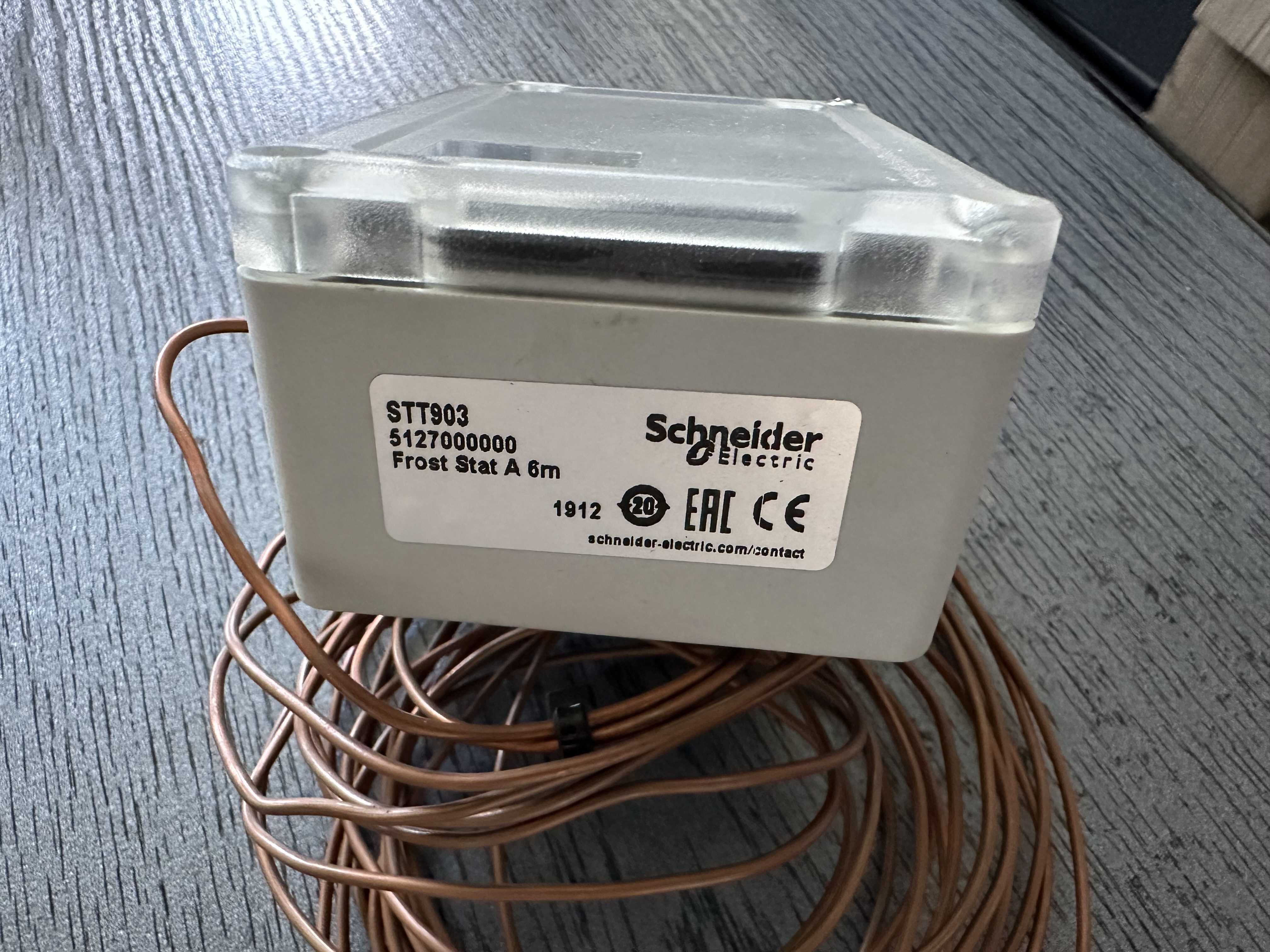 Termostat przeciwzamrożeniowy Frost STT903 Schneider Electric