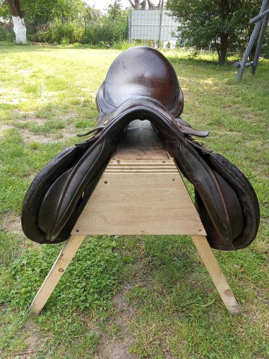 siodło wszechstronne brązowe 18 18,5'' skokowe