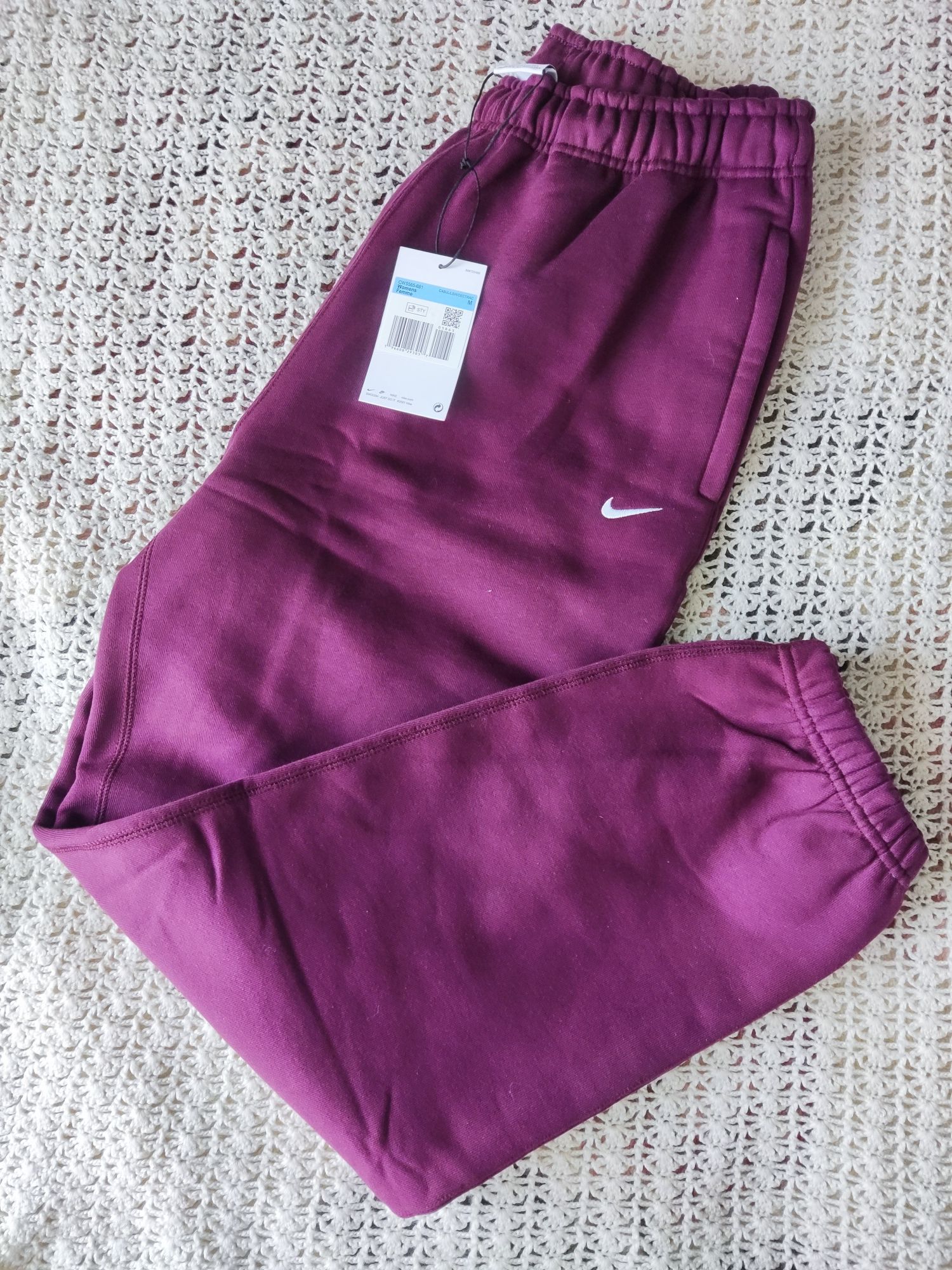 Spodnie dresowe dresy damskie Nike solo swoosh rozmiar L 40/42