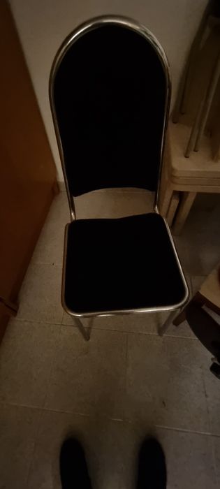 Cadeira retro em inox