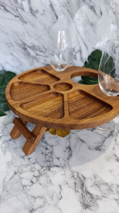 Винний столик з Дуба