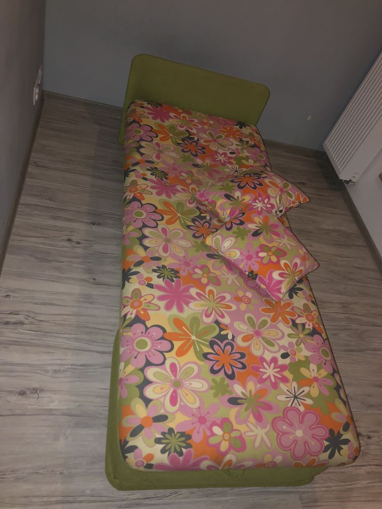 Łóżko pojedyncze wzór kwiatki dla dziecka chłopa dziewczynki
