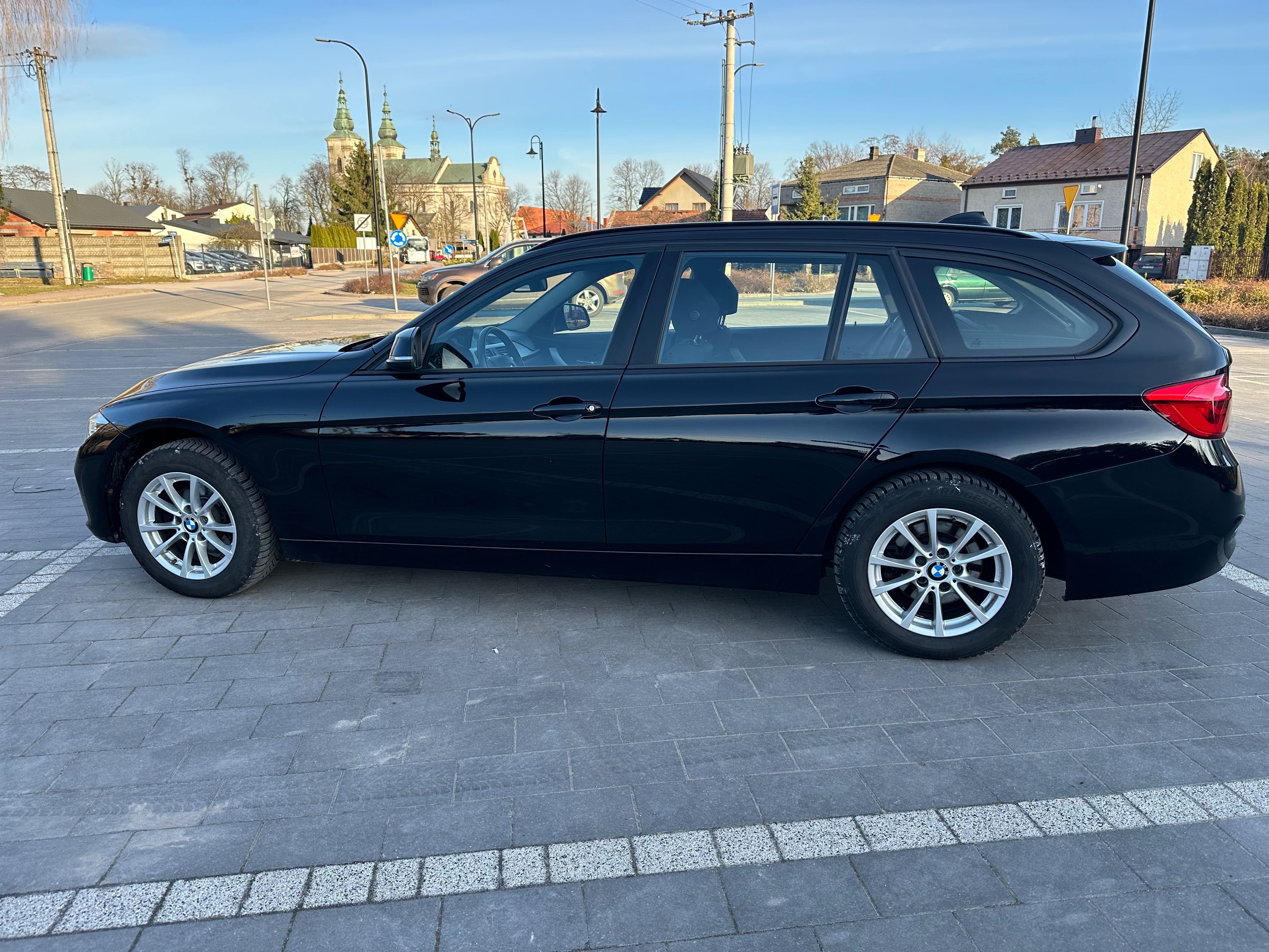 BMW 318d f-31 bardzo mały przebieg cała oryginał