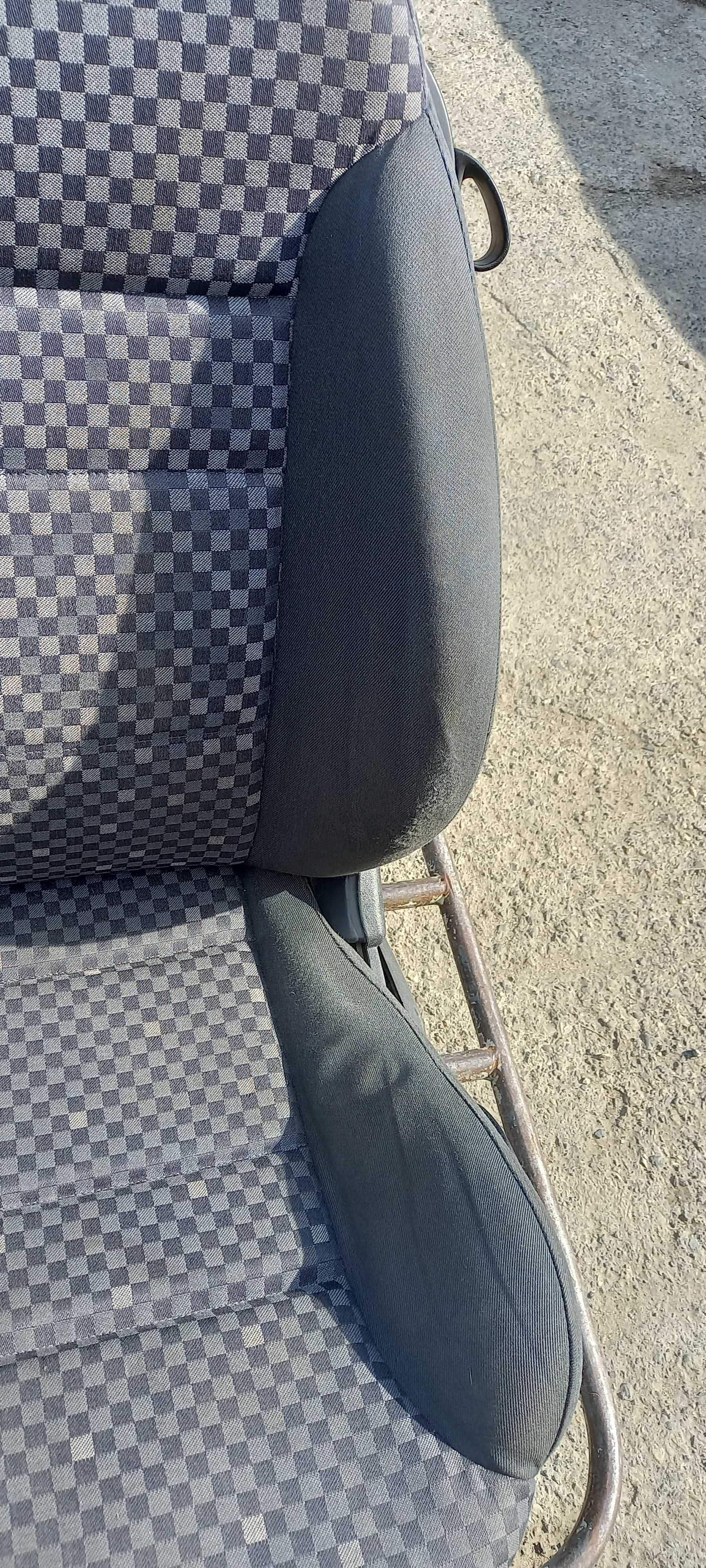 Fotele kanapa Audi A3 8L 3-drzwiowa