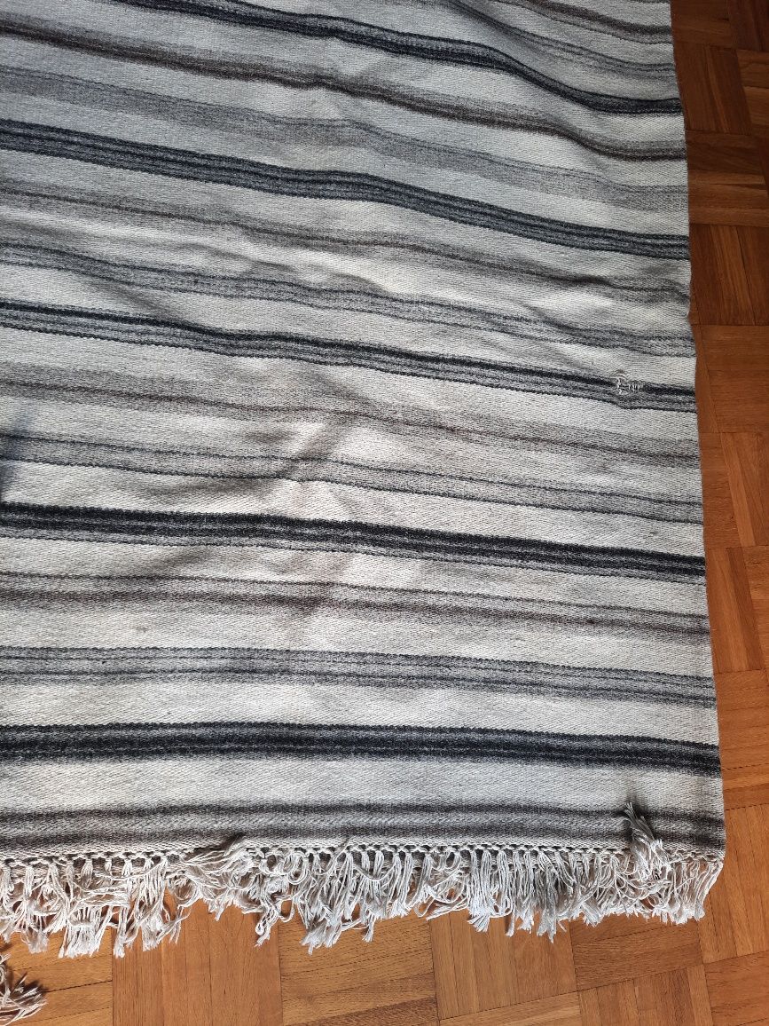 Wełniany dywan IKEA 200×300 cm