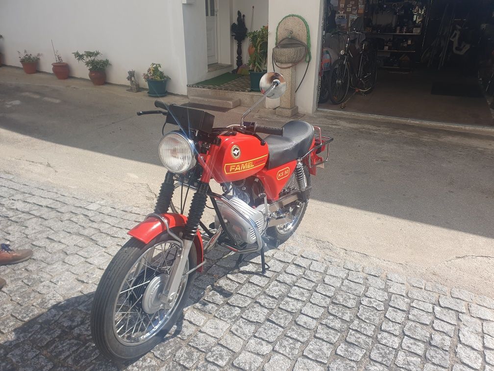 Ks50 motociclo Restaurado