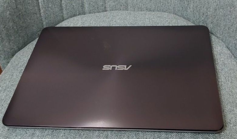 Нетбук Asus X302LA