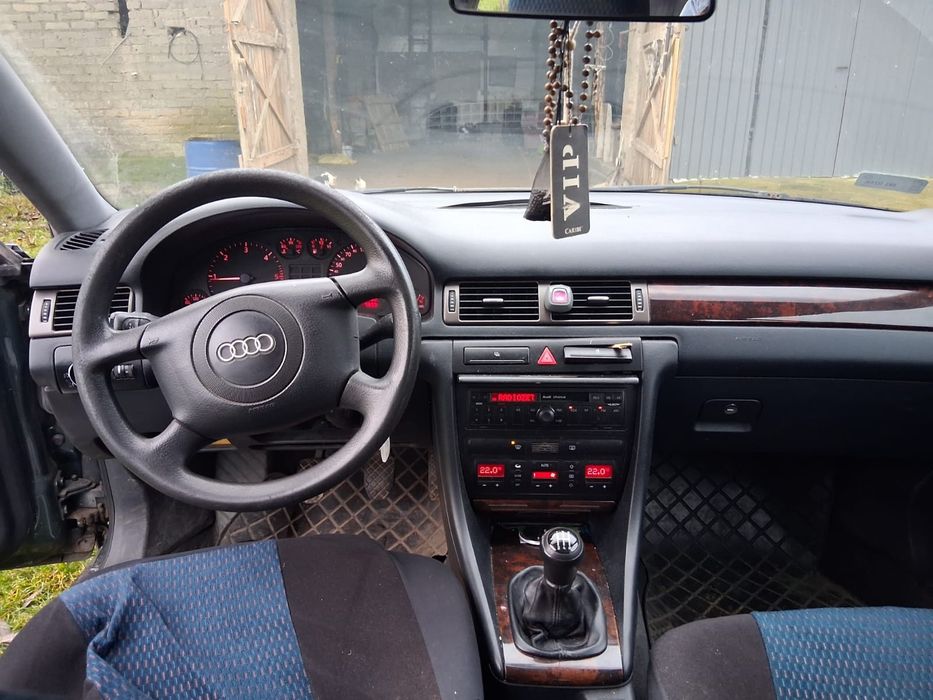 Audi a6 c5 1.9TDI 110km,1997r,Dwa komplety kół,hak