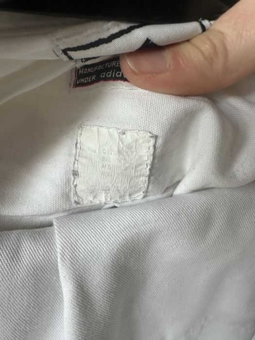 Костюм кімоно для занять бойовими мистецтвами