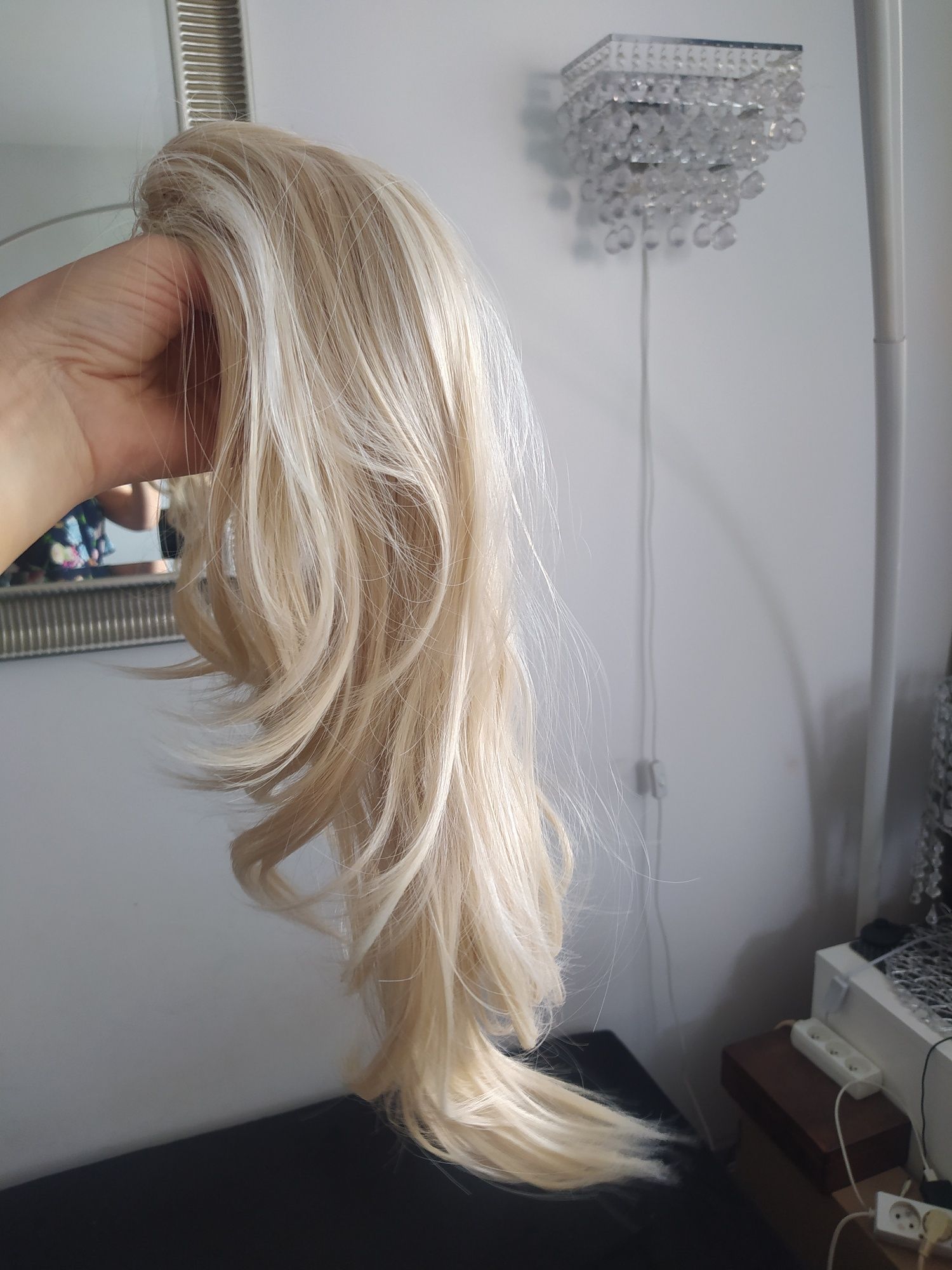 Włosy blond kucyk dopinki