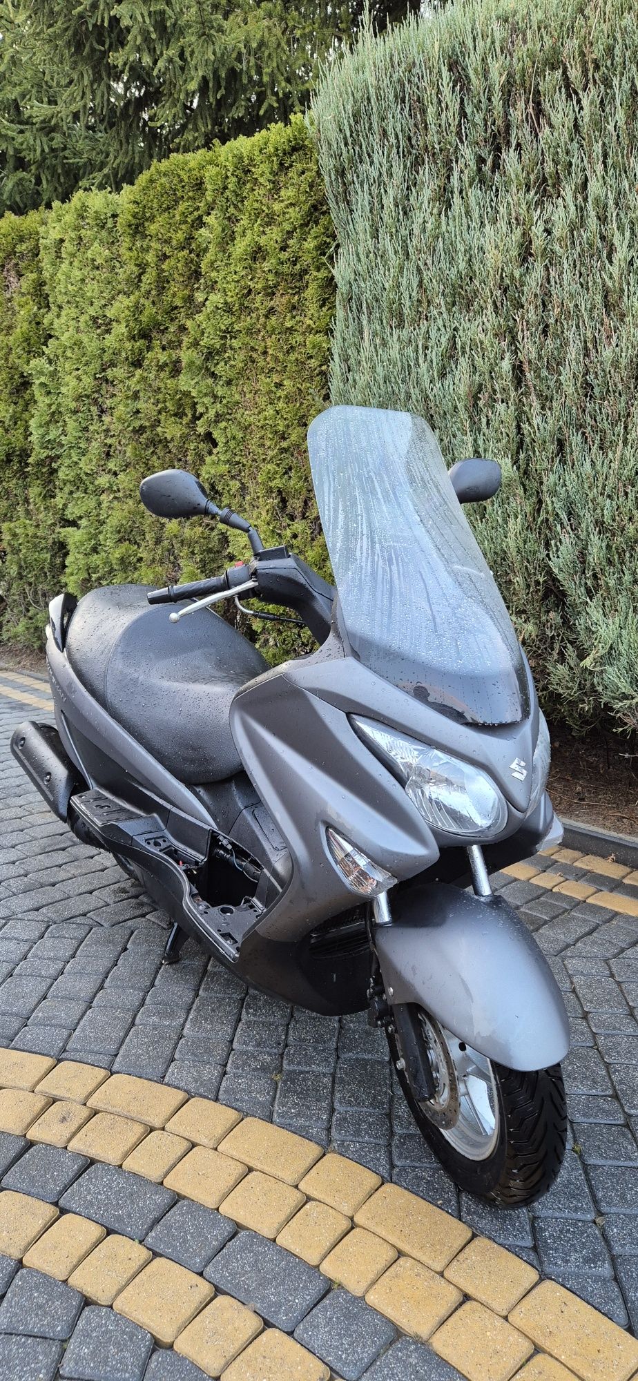 Suzuki Burgman 125  cm3