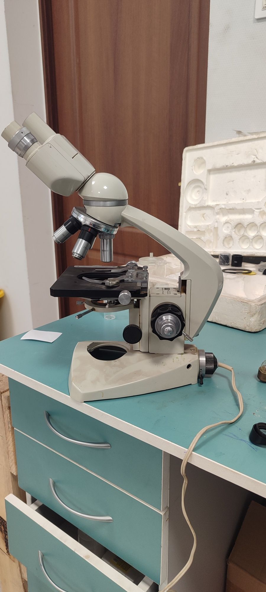 Продам Польский микроскоп MB-30 1976года