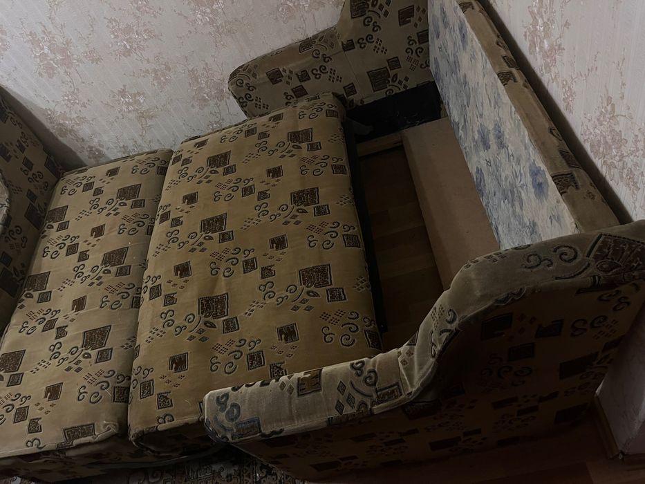 Диван і 2 крісла роздвижні