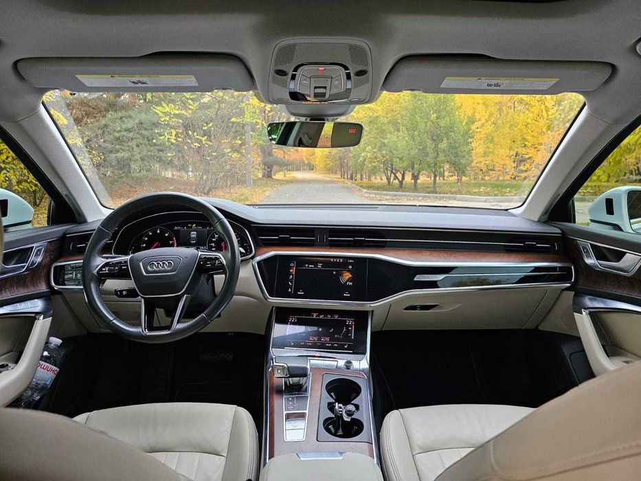 Майже новий автомобіль