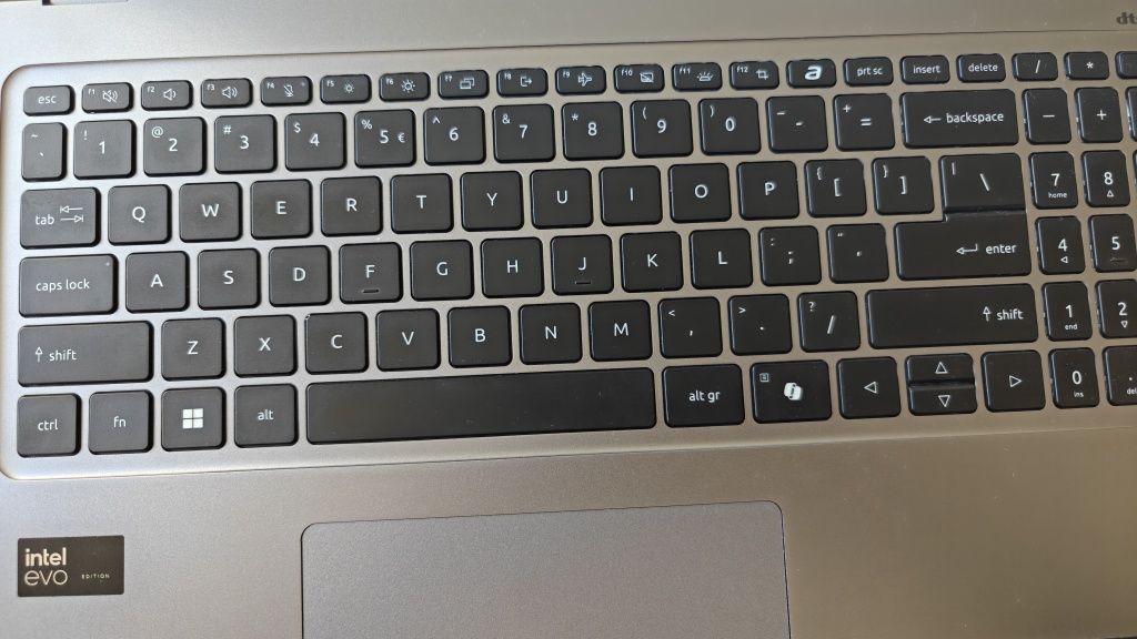 Laptop Acer Swift Go 16 OLED (SFG16-72-94EV) JAK NOWY! Stan Idealny!