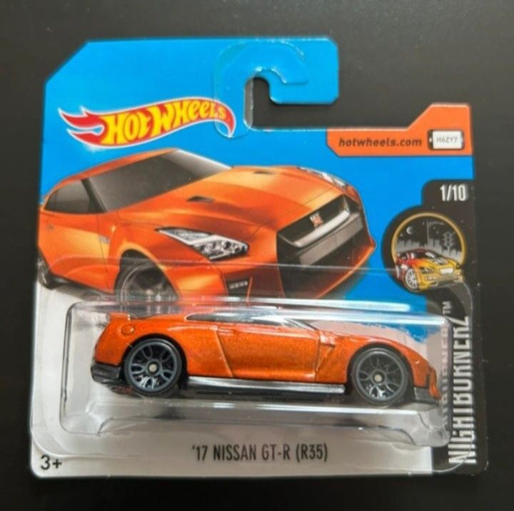 17 nissan GT-R R35 hot wheels