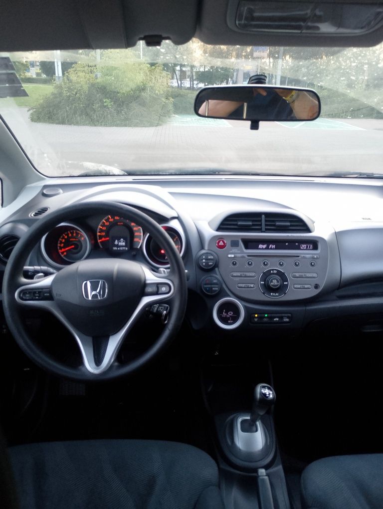 Honda Jazz III 2009r 1.4 b AUTOMAT SUPER STAN