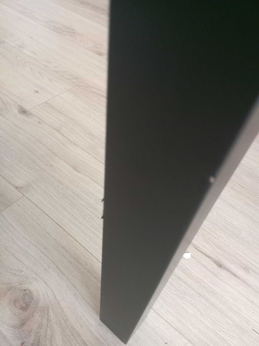 mesa extensiva com 06 cadeiras