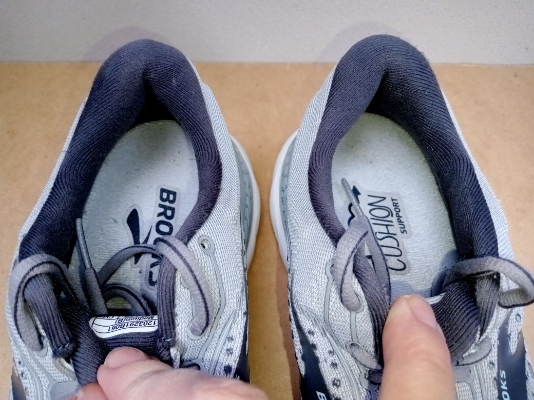 Brooks Adrenaline nr 40--25.5 cm