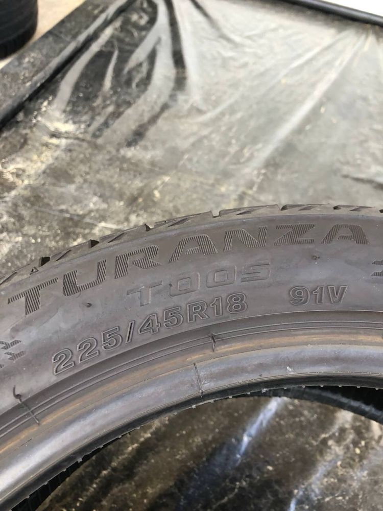 Розпаровка 225/45 r18 Bridgestone Turanzs T005 2019р (581)