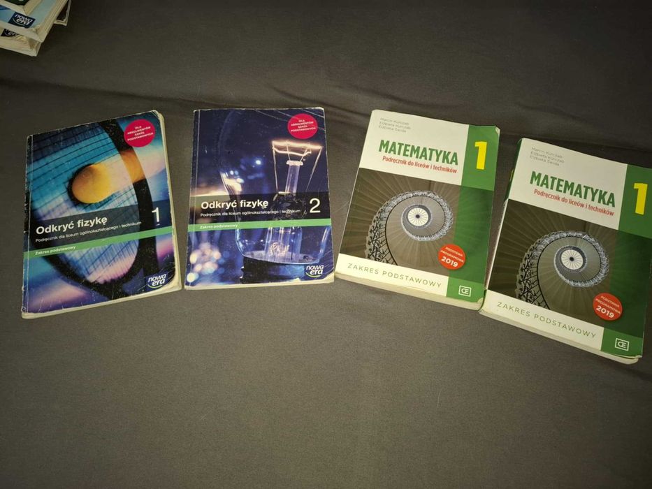 Podręczniki i ćwiczenia do liceum i technikum 1,2,3 klasa czytaj opis.