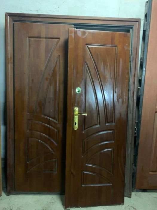 Двері нові вхідні Протиударні металеві дверка Броньовані двери