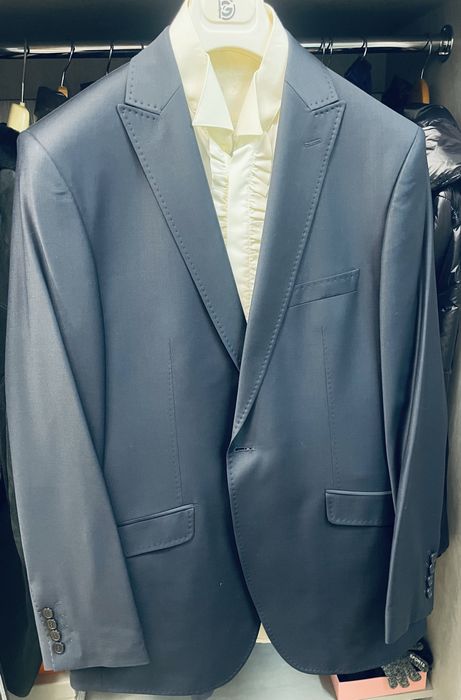 Костюм свадебный ,праздничный