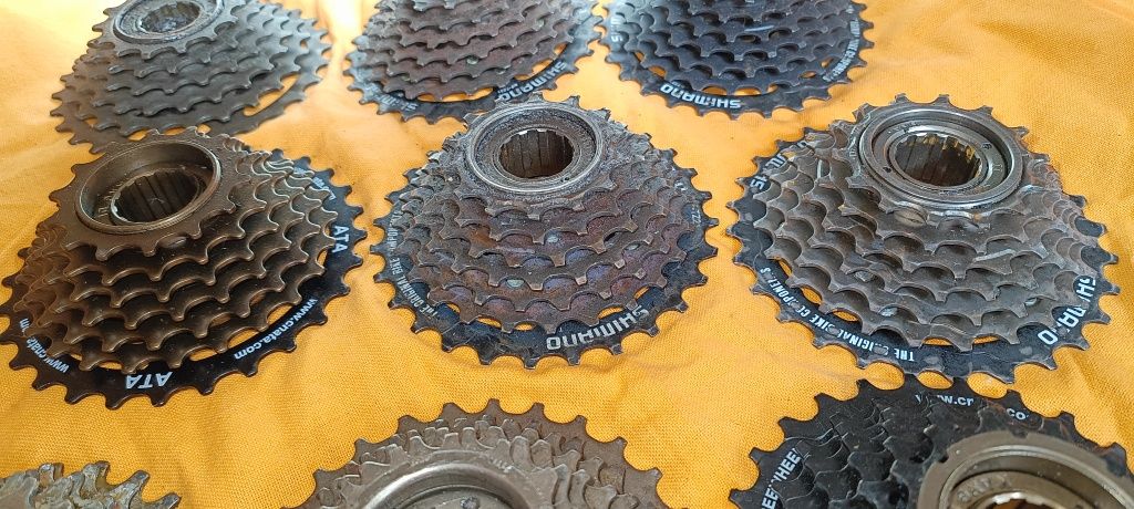 Carretos Shimano para bicicleta