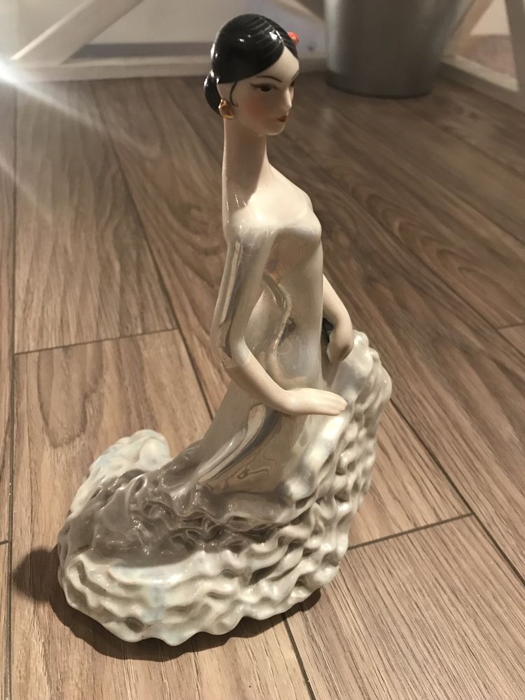 Figurka ceramiczna porcelana baletnica sygnowana