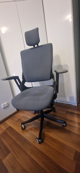 Biurowy fotel ergonomiczny WAU 2