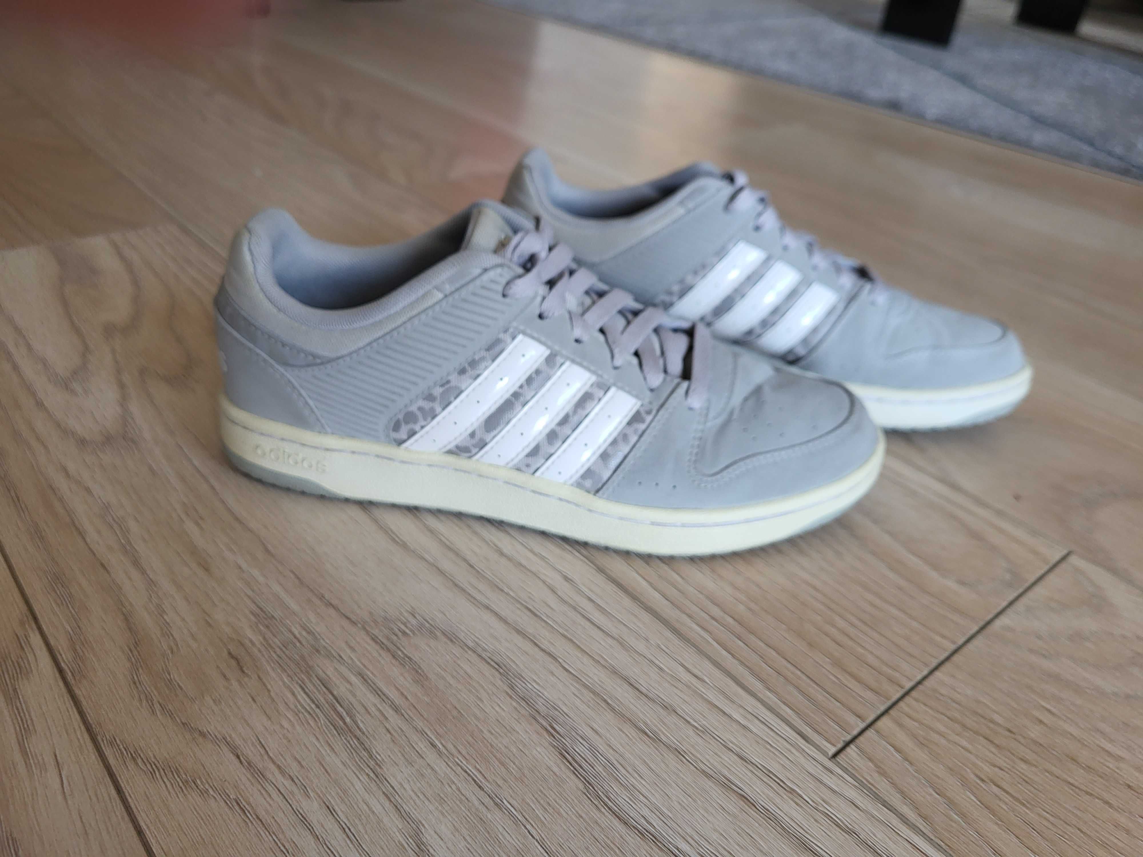 Buty sportowe adidas