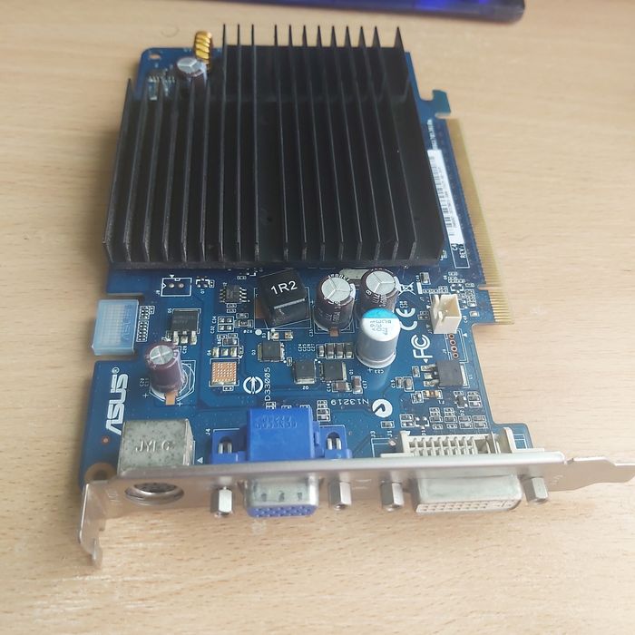 Видео карта250 мегабитеков