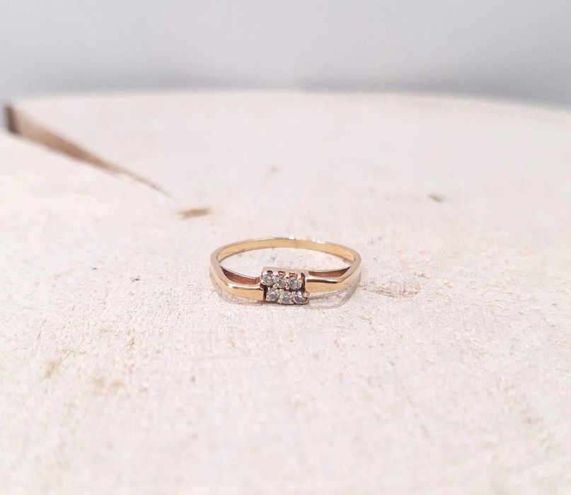 Złoty pierścionek p.583/1,22g