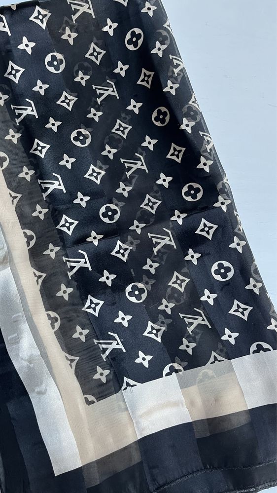 Apaszka chusta szalik Louis Vuitton 100 x 100 cm kwadratowa
