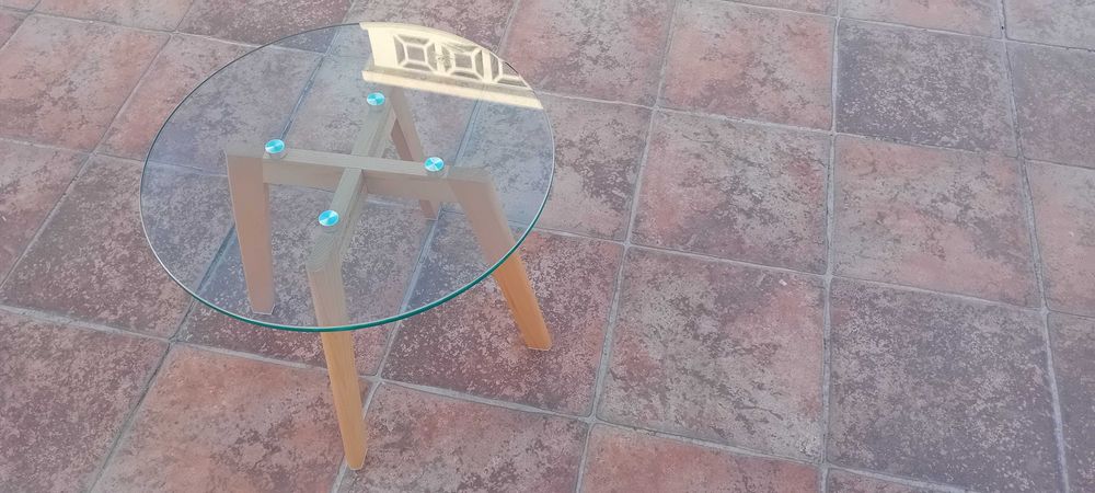 Mesa de Apoio Tampo em Vidro 46 x 40 cm